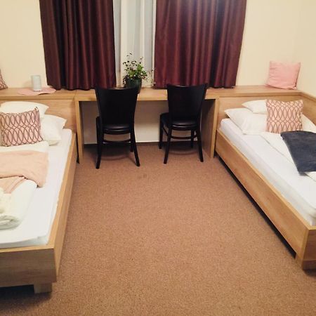 Ipari Park Panzio Hotell Szolnok Eksteriør bilde