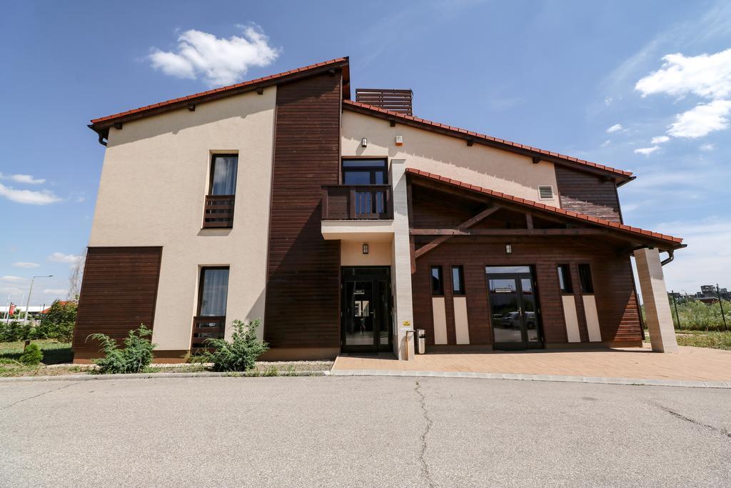 Ipari Park Panzio Hotell Szolnok Eksteriør bilde