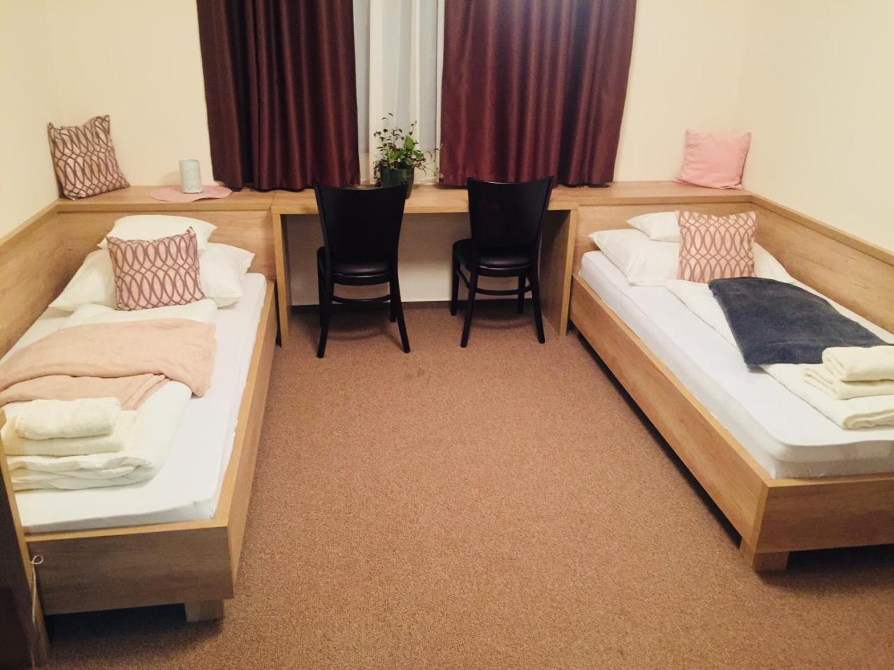 Ipari Park Panzio Hotell Szolnok Eksteriør bilde